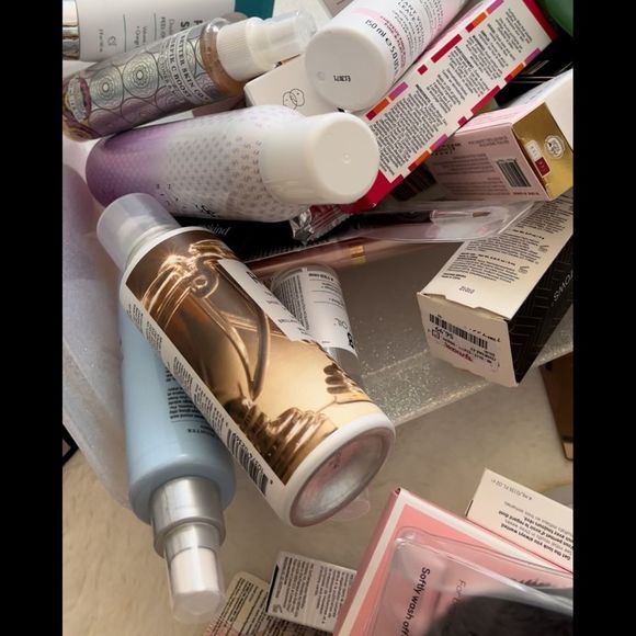 MYSTERY LIFESTYLE BEAUTY BOX TEN FULL SIZED PRODUCTS NEW NARS MAC tarte ipsy - Picture 2 of 2